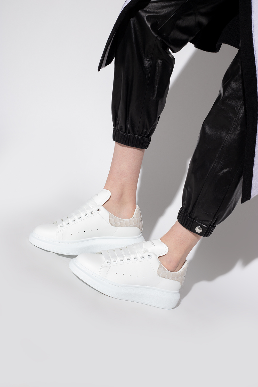 Alexander mcqueen sneakers on sale greece